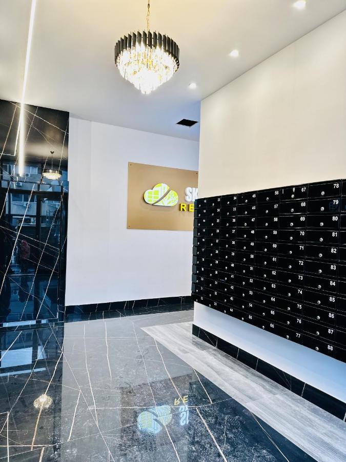 Apartamento Rentforcomfort Sky Garden Studio Bucarest Exterior foto